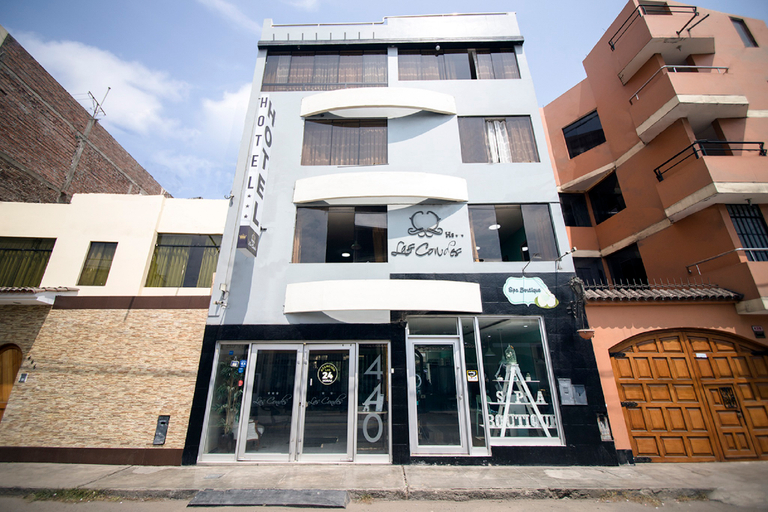 Exterior & Views