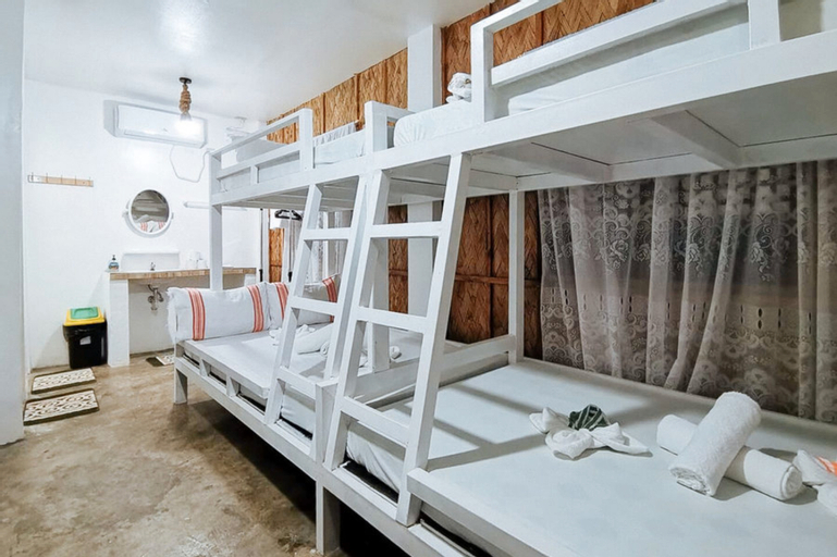 RedDoorz @ Camp Saint John Hotel La Union, Bacolor