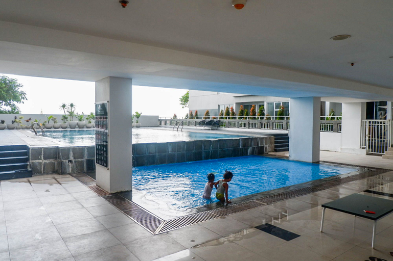 Sport & Beauty 3, Modern Studio at Taman Melati Apartment By Travelio, Surabaya