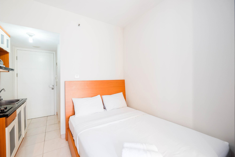 Simply Good Studio Room Apartment at Springlake Summarecon By Travelio, Bekasi