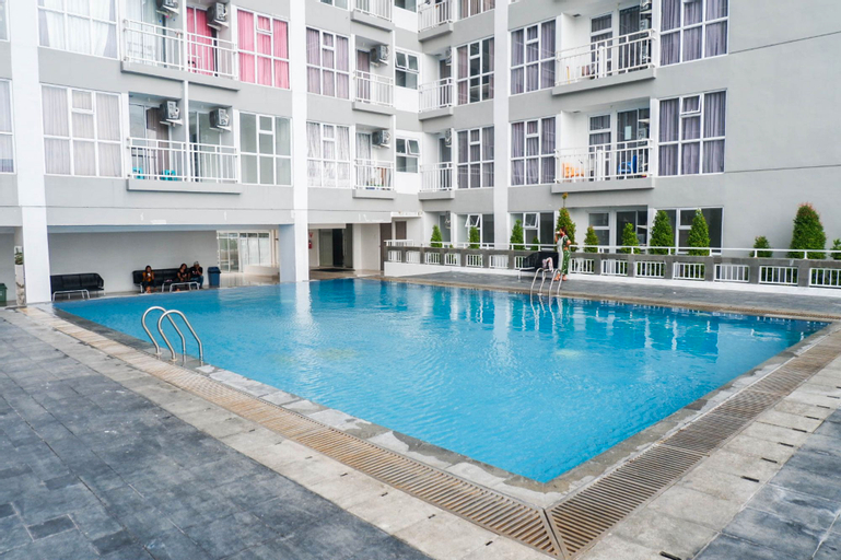 Sport & Beauty 4, Modern Cozy Studio Apartment at Taman Melati By Travelio, Surabaya