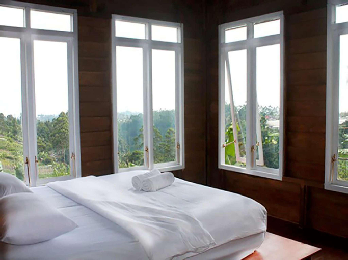 Villa Sand Lily by Villa Istana Bunga, Bandung