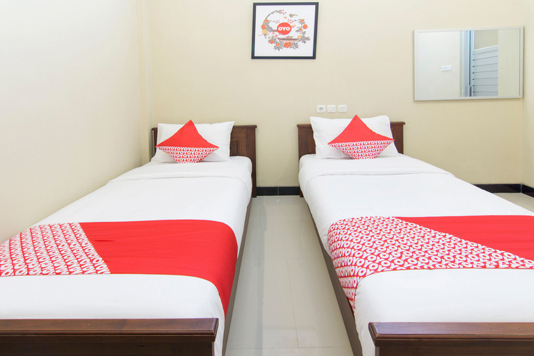 Bedroom 4, Super OYO 890 Dewi Fortuna Guest House, Sleman