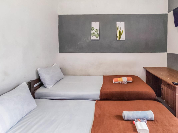 Kartini Guest House near Alun Alun Probolinggo, Kota Probolinggo