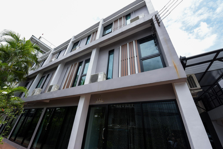 Varinda Hostel, Khlong Toey