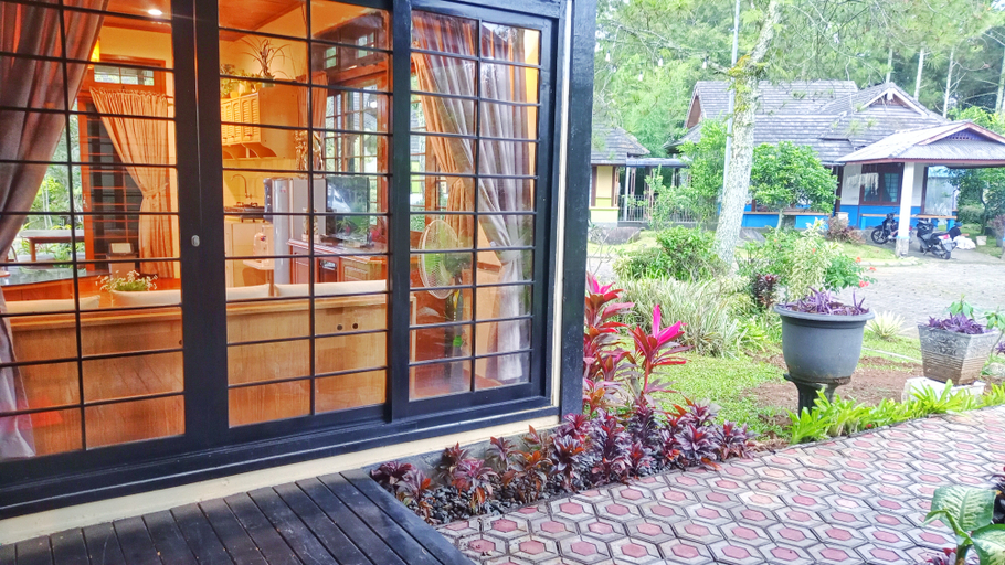 Designer Villa Tokyo, Kota Bunga Puncak - Others