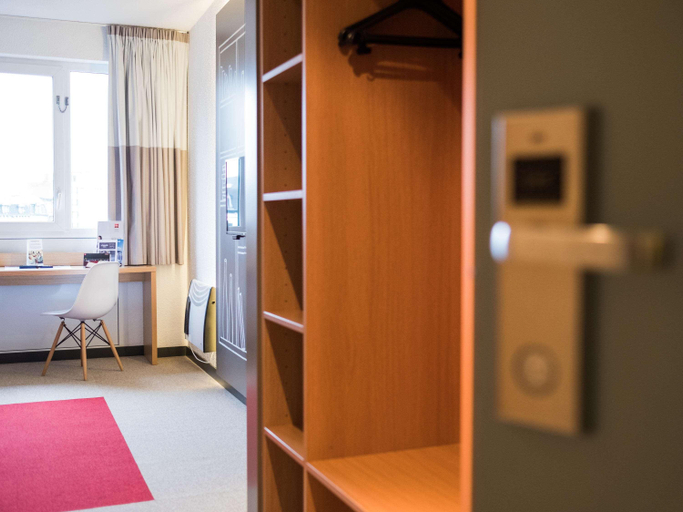 Bedroom 5, B&B HOTEL Mons Gare, Hainaut