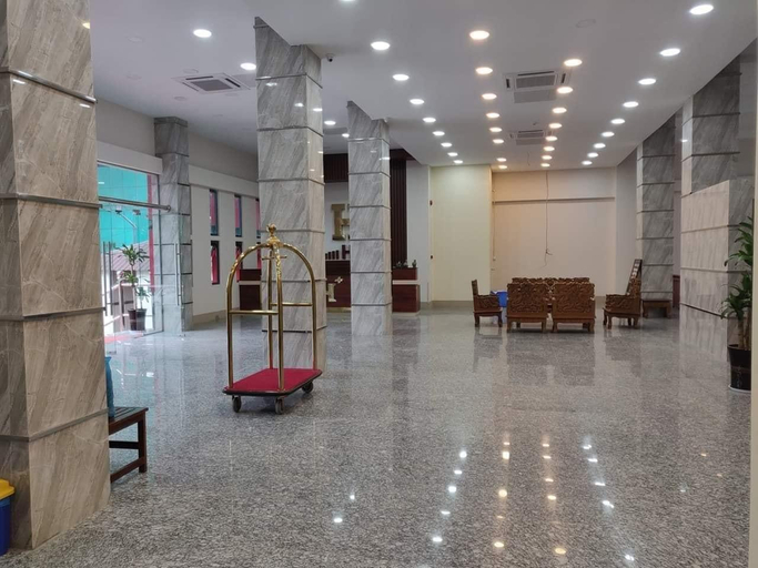 Public Area 2, H Plus Hotel Yangon, Yangon