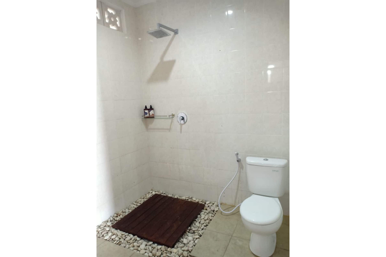 Bathroom 4, Villa Akmali Seminyak Basangkasa - 2 Bedrooms, Badung