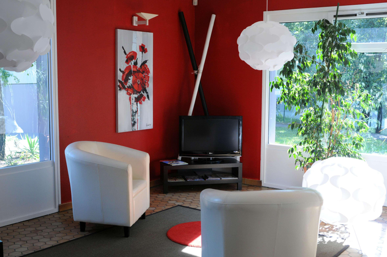 Public Area 2, KYRIAD BELLEGARDE - Genève, Ain