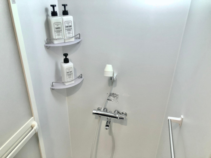 Bathroom 2, Shiori-an Guest House, Kyoto
