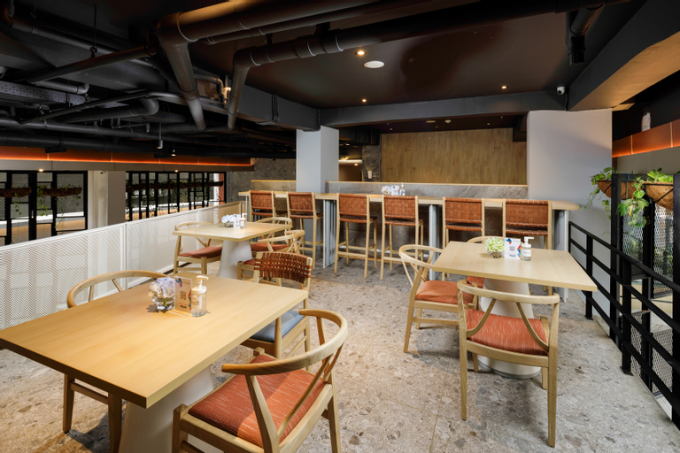 Food & Drinks 4, Joylive BSD City, South Tangerang