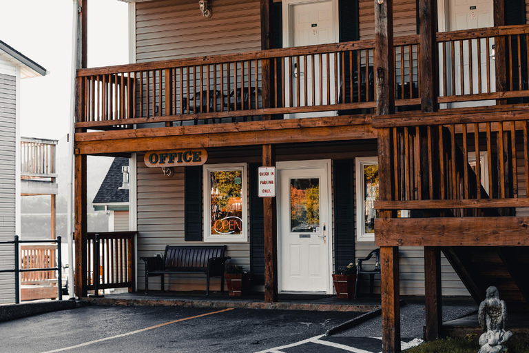 Public Area, The Ketch Inn, Ketchikan Gateway