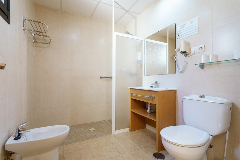 Bathroom, Hostal Costabella, Málaga