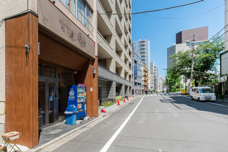 STone Hotel, Chiyoda