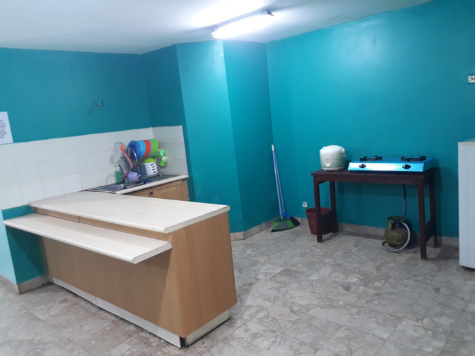 Others 2, Lippo Carita Surf Vie, Serang
