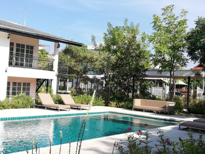 Hua Hin Vacation Villa1 - Soi Takiap 4 (20 Guests), Hua Hin