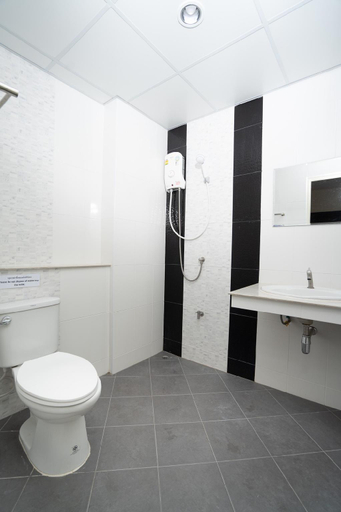 Bathroom 3, JJ Residence, Pluak Daeng