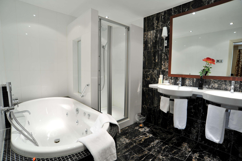 Bathroom 4, Golden Tulip Hotel Central, 's-Hertogenbosch
