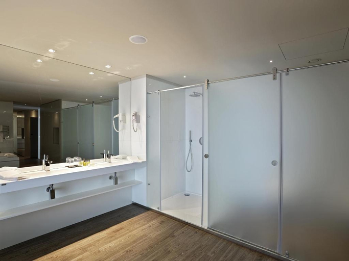 Room 1