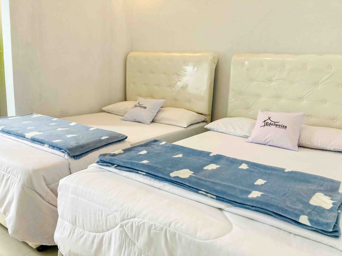Bedroom 3, Homestay Edelweis Dieng Syariah RedPartner, Wonosobo