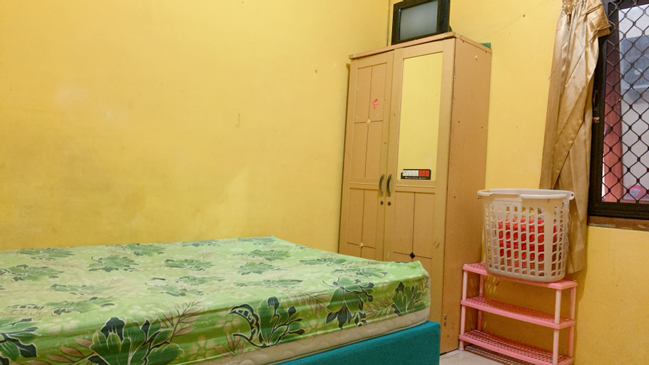 Bedroom 3, SPOT ON 90839 Royale Prapen, Surabaya