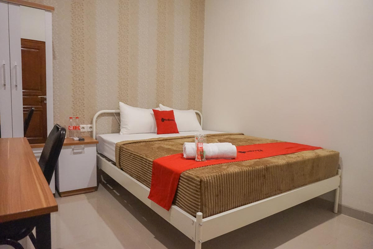 Bedroom 3, RedDoorz Plus @ Karangploso, Malang