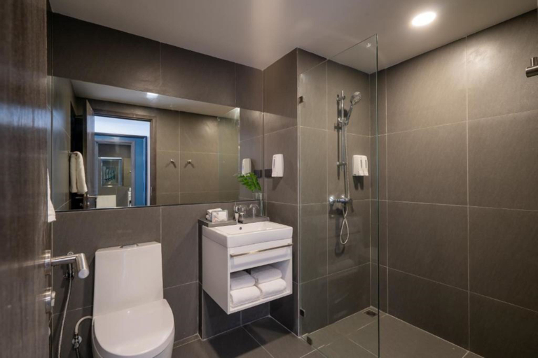 Bathroom 2
