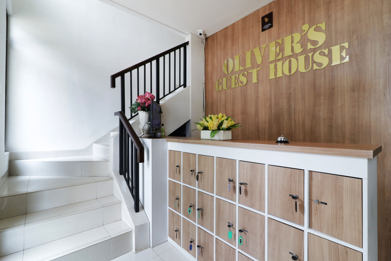 Public Area 2, Oliver's Guest House, South Tangerang