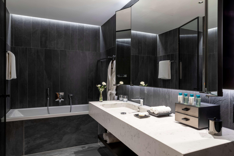 Bathroom 4