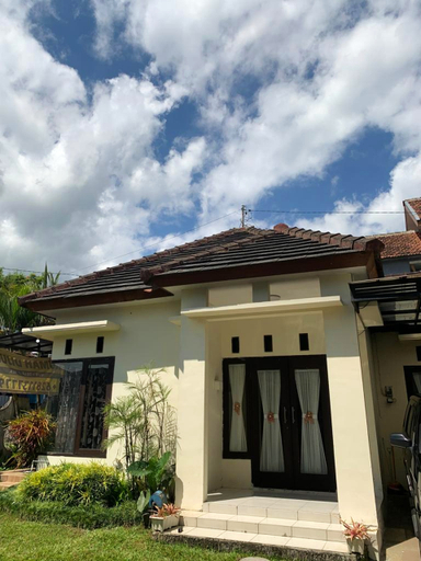 Exterior & Views 1, Villa Omah 7, Malang