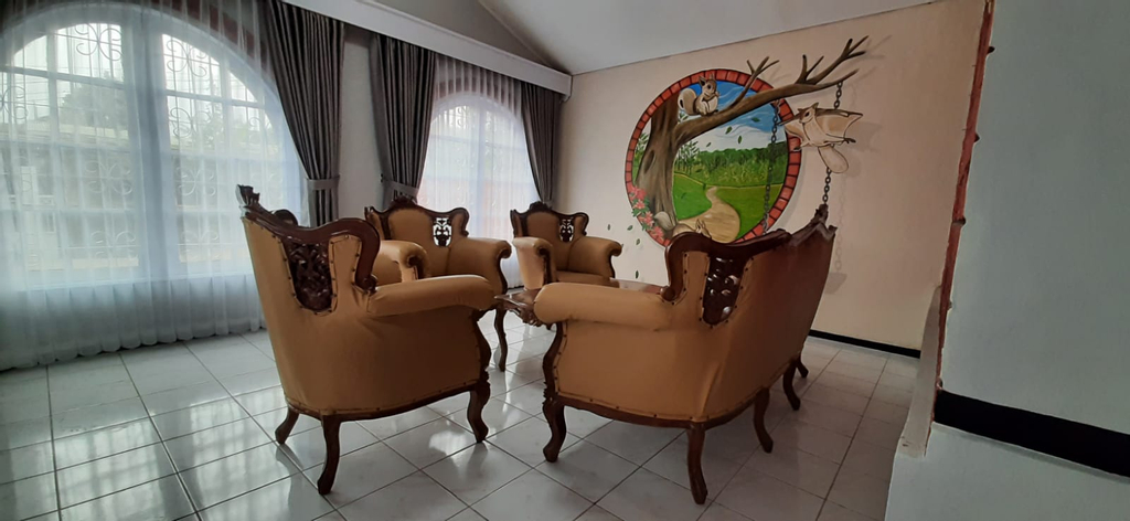 Food & Drinks, Costay Hobbit House Syariah, Cianjur
