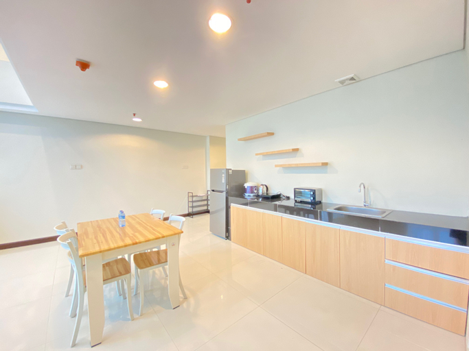 Dining Room 18