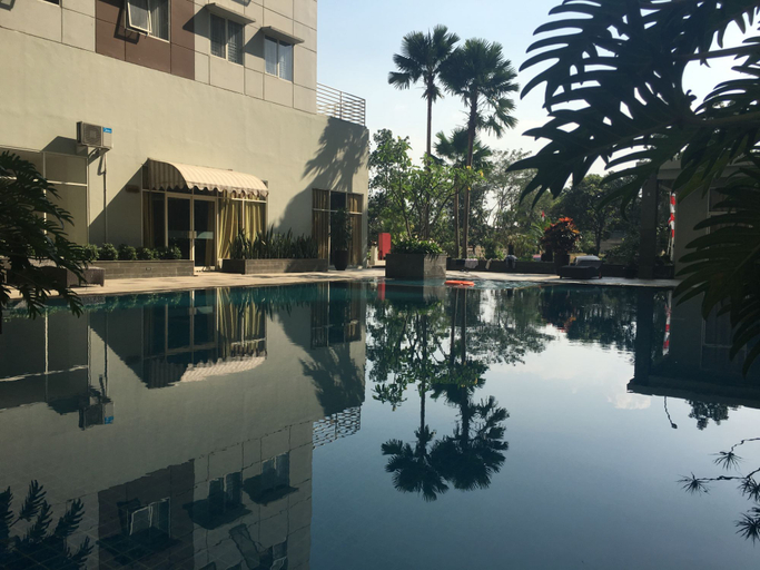 Sport & Beauty 3, Cozy 2BR at Pinewood Apartment By Travelio, Sumedang