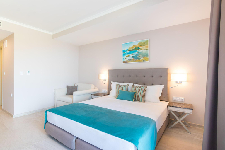 Bedroom 3, King Maron Beach Hotel & Spa, East Macedonia and Thrace