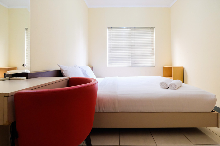 Bedroom 2, Simple 2BR Sudirman Park Apartment By Travelio, Central Jakarta