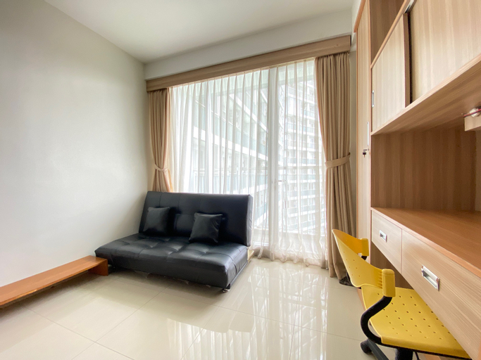 Stylish & Comfy Studio at Dago Suites Apartment By Travelio, Bandung