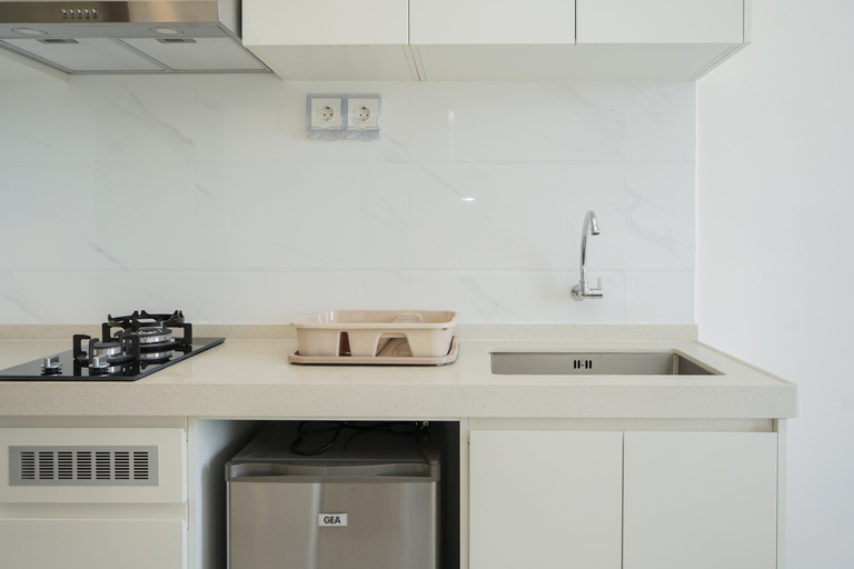 Others 2, Elegant and Homey Studio at Sky House BSD Apartment By Travelio, Tangerang