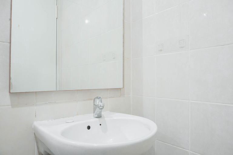 Bedroom 3, Elegant and Nice 2BR at Sudirman Park Apartment By Travelio, Central Jakarta
