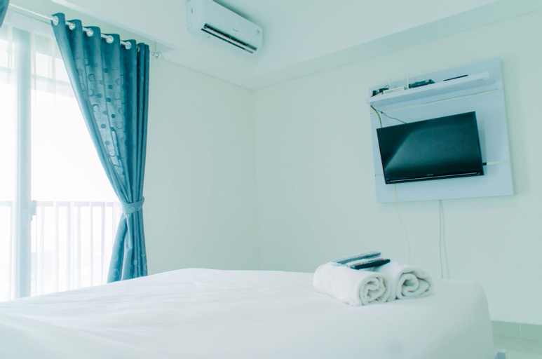 Elegant 1BR without Living Room at Bintaro Embarcadero Suites Apartment By Travelio, South Tangerang