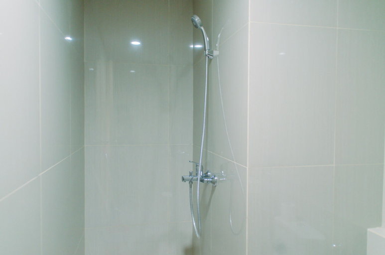 Elegant 1BR without Living Room at Bintaro Embarcadero Suites Apartment By Travelio, South Tangerang