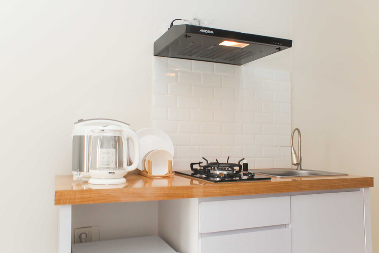 Others 2, Comfort and Minimalist Studio at Springlake Summarecon Bekasi Apartment By Travelio, Bekasi
