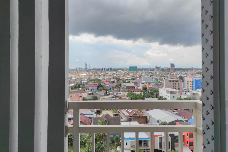 Exterior & Views 5, Cozy and Best Deal Studio Apartment Vida View Makassar By Travelio, Makassar