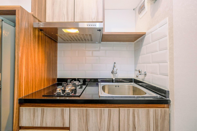Others 4, Comfy Design Studio at Grand Kamala Lagoon Apartment By Travelio, Bekasi