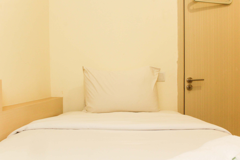 Bedroom 5, Well Appointed and Comfort 2BR at Meikarta Apartment By Travelio, Cikarang