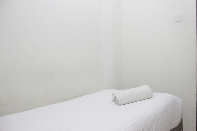 Bedroom 2, Comfy 2BR Apartment at Tamansari Panoramic By Travelio, Bandung
