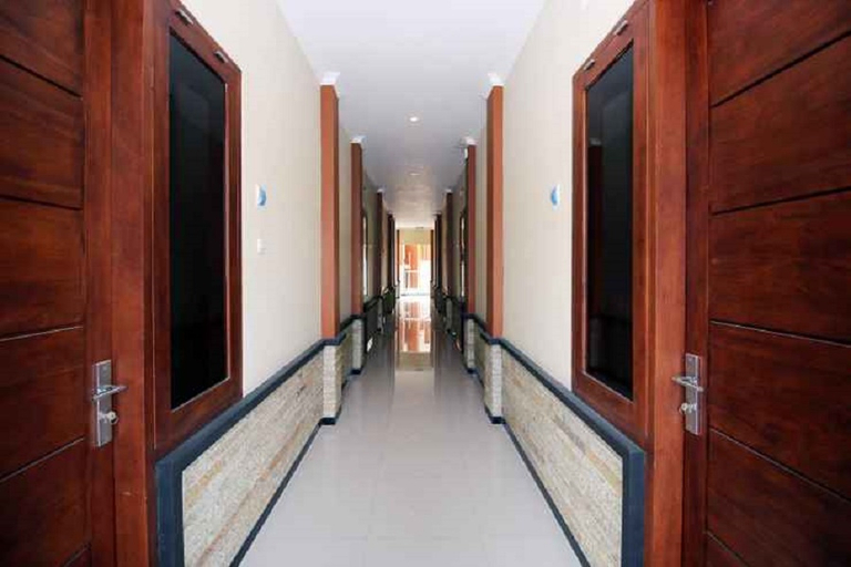 Public Area 2, Cah Ayu Guest House, Malang