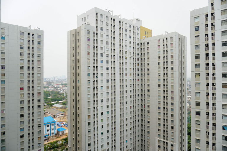 Exterior & Views 3, Cozy Stay 2BR Green Bay Pluit Apartment By Travelio, Jakarta Utara