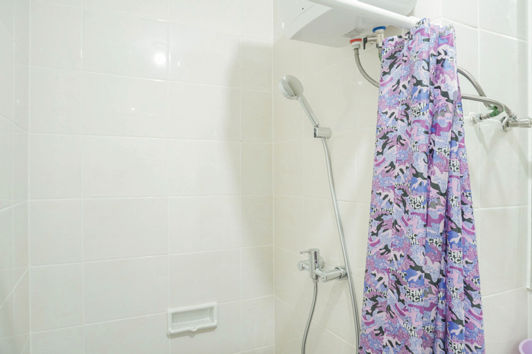 Bedroom 3, Comfort and Elegant 1BR Green Bay Condominium Apartment By Travelio, North Jakarta