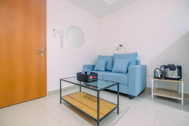 Dining Room 1, Comfort 1BR Apartment at Evenciio Margonda By Travelio, Depok